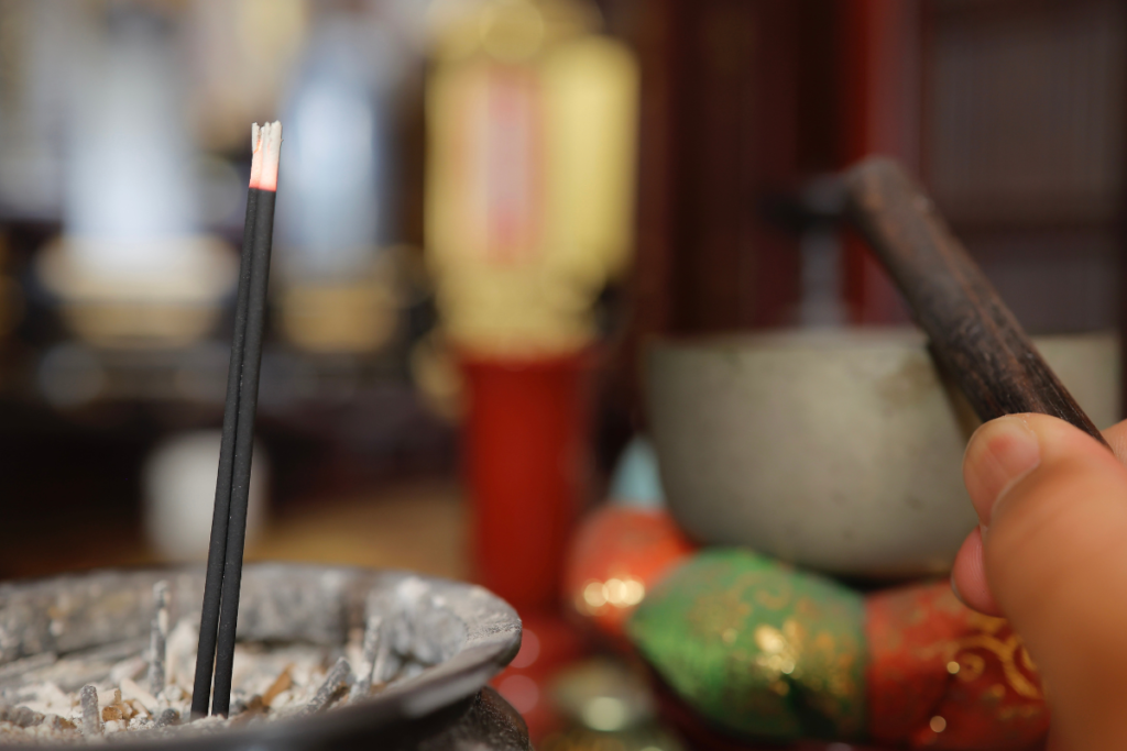 鎌倉彫のルーツ。仏師たちが祈りを込めた「仏具」の歴史
