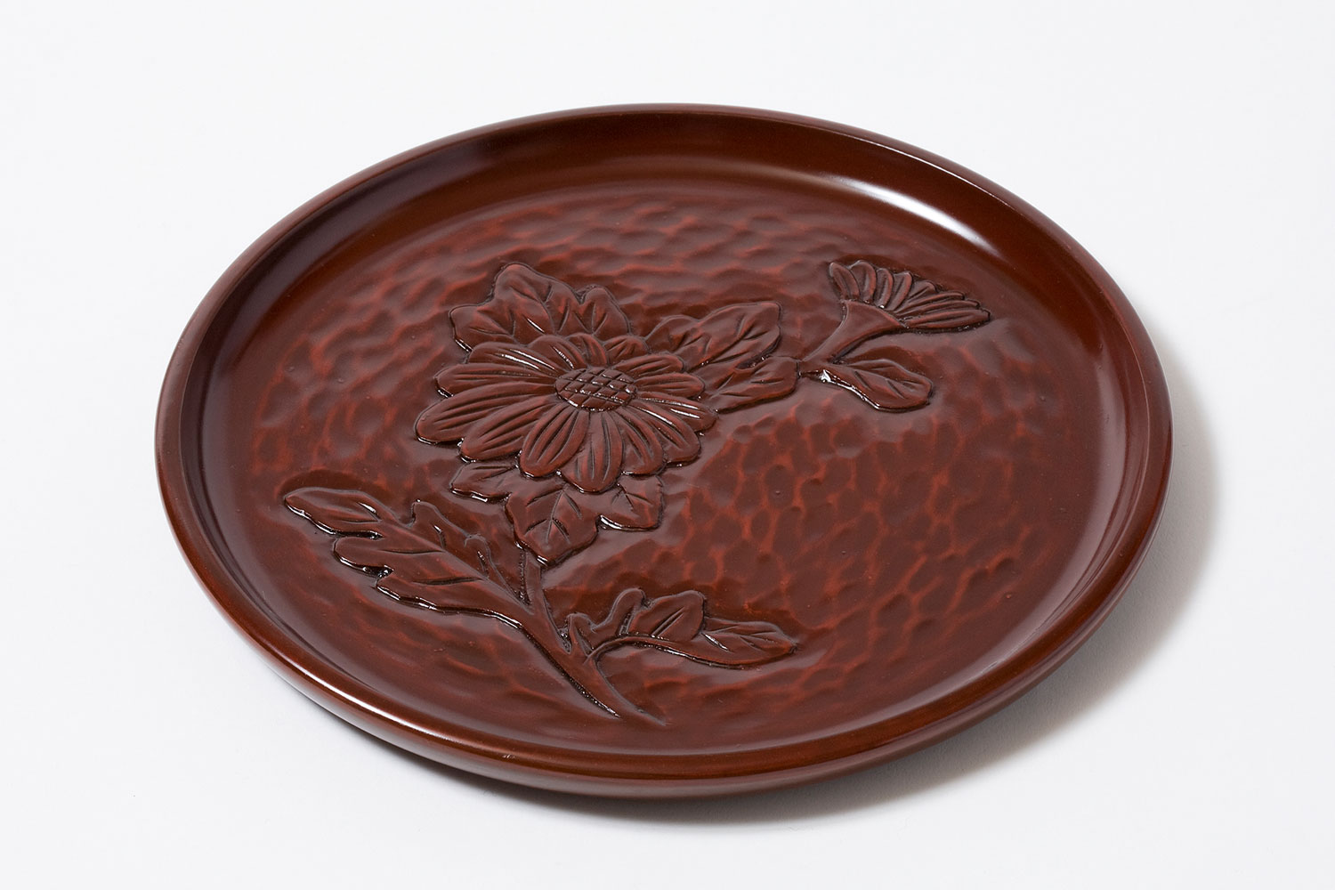 鎌倉彫の丸盆8寸 枝菊 | 鎌倉彫陽雅堂 公式オンラインショップ 伝統 